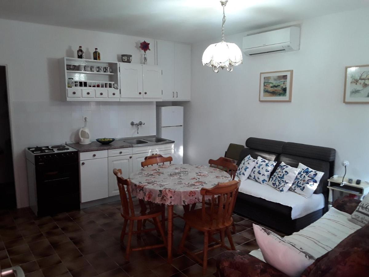 Doris Apartment