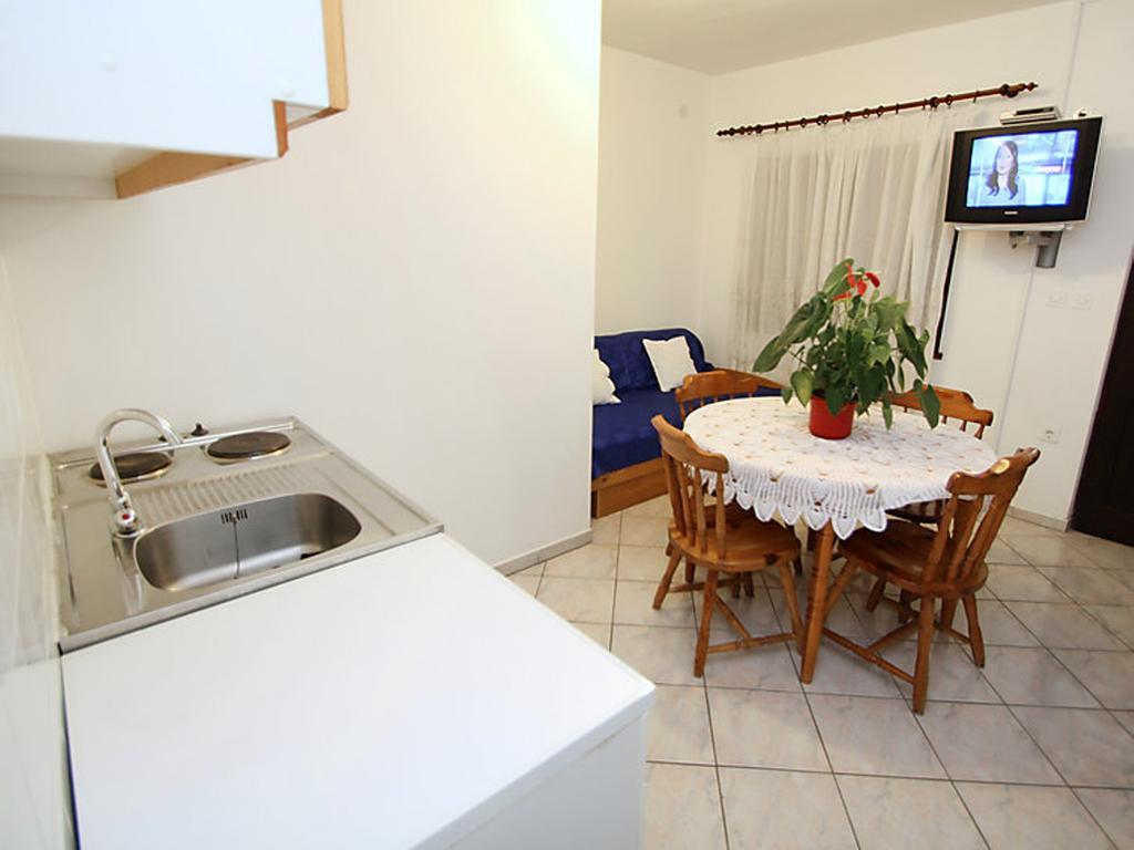 Apartment Doris Zavalatica